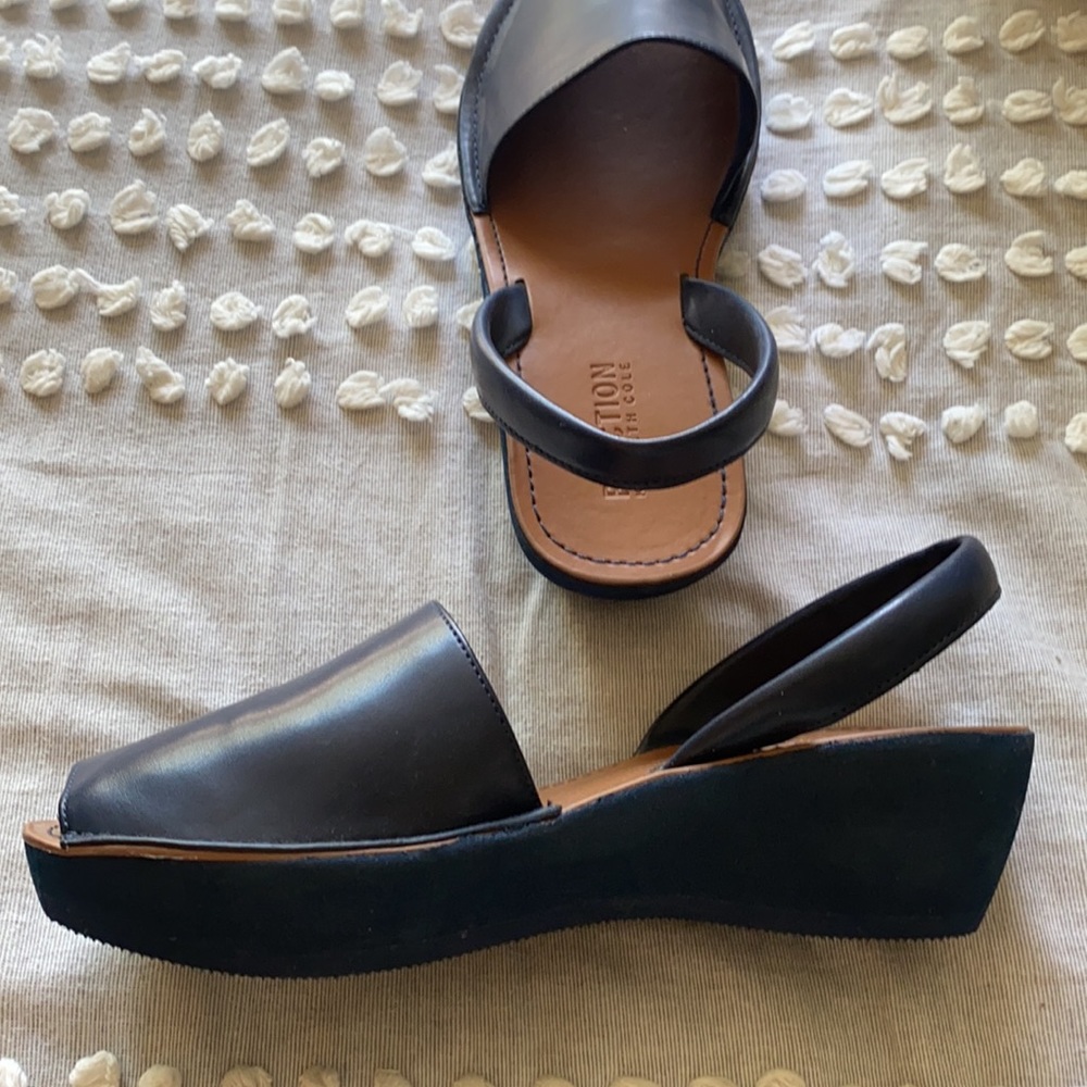 Kenneth Cole Reaction leather sling back wedges.Dark blue. Brand new never worn. - Picture 4 of 7